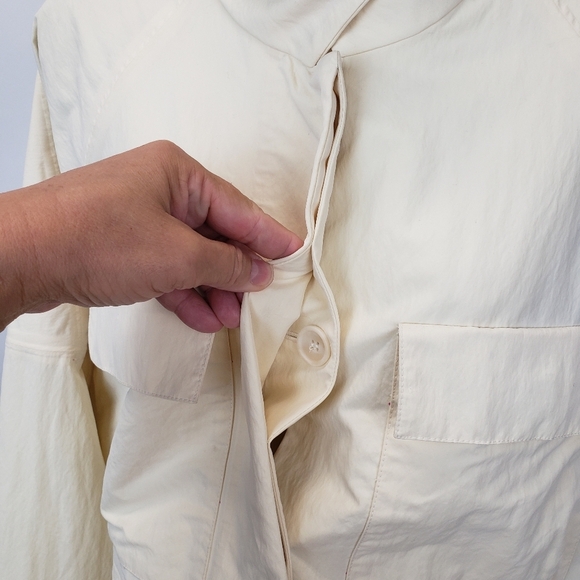 Nike Women's W Every Stitch Considered Woven Parka Jacket in Coconut Milk small - Picture 4 of 16